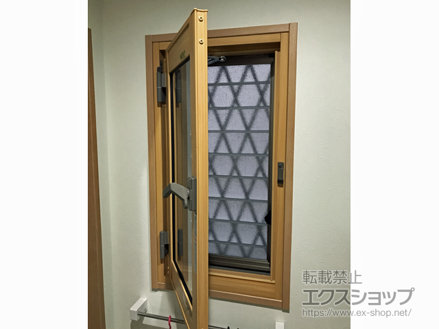 兵庫県宝塚市のの二重窓（内窓） インプラス ダストバリア仕様 開き窓 外観右吊元 施工例