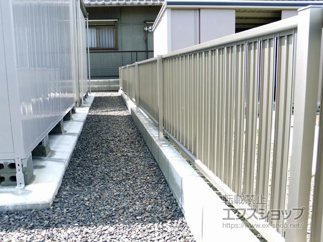 愛知県稲沢市ののフェンス・柵 シンプレオフェンスST1型 縦スリット 自由柱施工 施工例