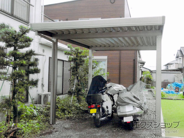 熊本県上益城郡益城町のLIXIL リクシル（トステム）のカーポート テリオスポートIII 900 角柱4本柱 積雪〜30cm対応 施工例