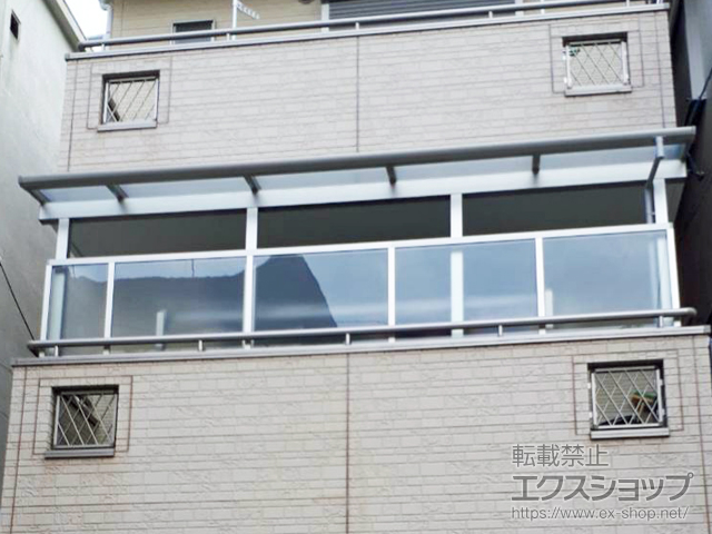 大阪府豊中市ののバルコニー・ベランダ屋根 ソラリア F型 屋根タイプ 単体 積雪〜20cm対応 施工例