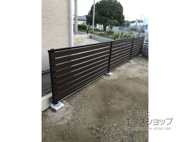 三重県鈴鹿市ののフェンス・柵 モクアルフェンス 横板タイプ 自由柱施工 施工例