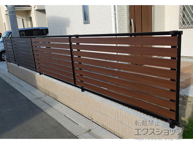 茨城県稲敷郡阿見町ののフェンス・柵 モクアルフェンス 横板タイプ 自由柱施工 施工例