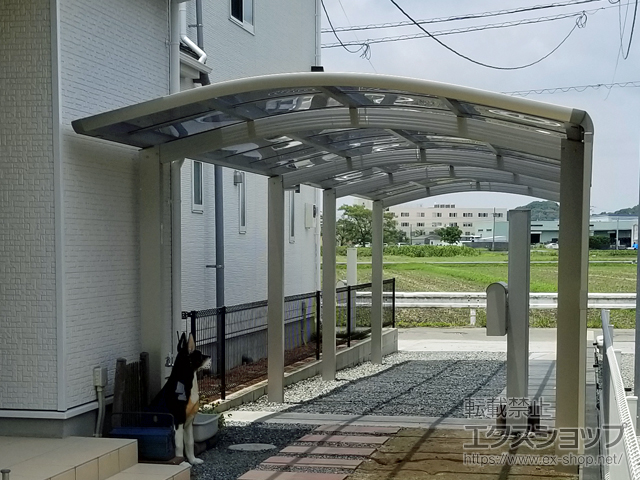 福岡県朝倉郡筑前町ののカーポート レイナワンポートグラン 縦連棟　積雪〜20cm対応 施工例