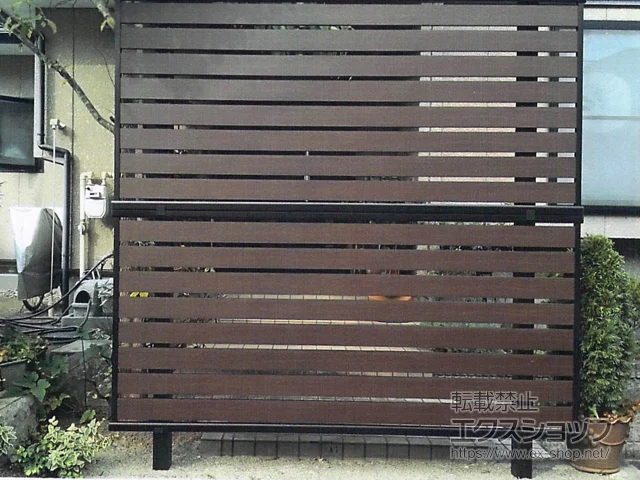 のValue Selectのフェンス・柵・塀 モクアルフェンス 横板タイプ 2段支柱 自立建て用(パネル2段) 施工例