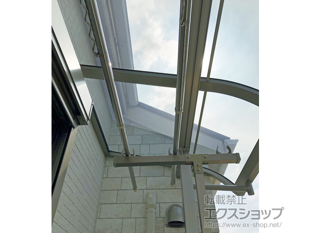 東京都足立区ののバルコニー・ベランダ屋根 スピーネ R型 屋根タイプ 単体 積雪〜20cm対応 施工例