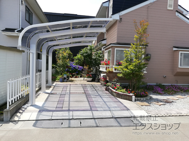 青森県八戸市のLIXIL リクシル（トステム）のカーポート テールポートシグマIII 1500 積雪〜50cm対応 施工例