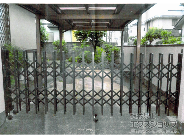 東京都練馬区ののカーゲート トリップゲート 傾斜地専用型 ノンレール 片開き 33S 施工例