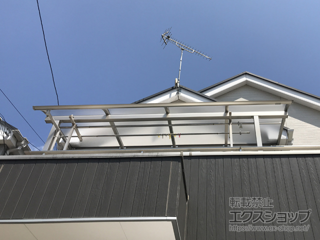 埼玉県入間市ののバルコニー・ベランダ屋根 ソラリア R型 屋根タイプ 単体 積雪〜20cm対応 施工例