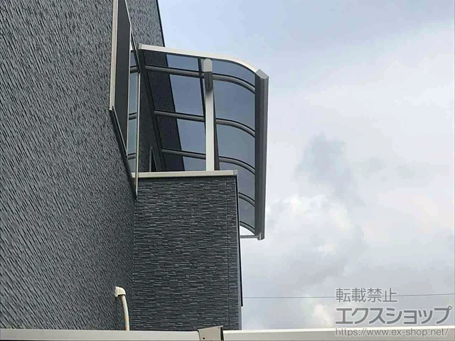広島県広島市のYKKAPのバルコニー・ベランダ屋根 ソラリア R型 屋根タイプ 単体 積雪～20cm対応 施工例