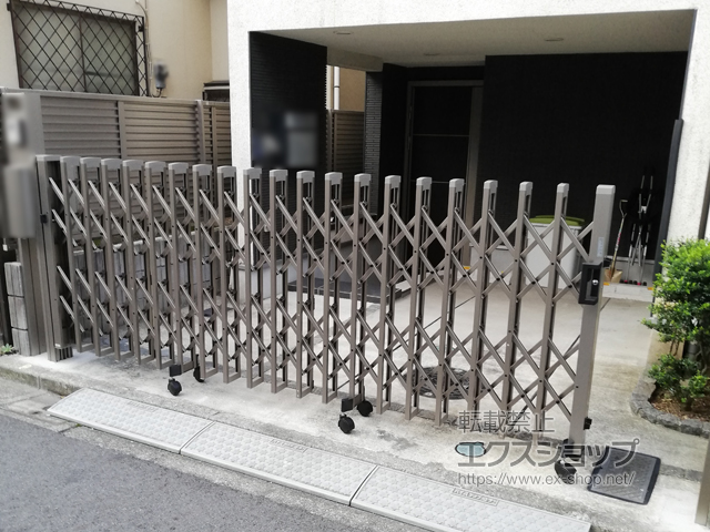 東京都大田区ののカーゲート クロスゲートH キャスタータイプ 片開き 39S 施工例