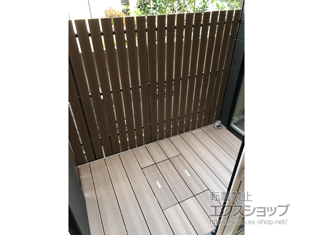 大阪府豊中市ののフェンス・柵、ウッドデッキ 樹ら楽ステージ 木彫 施工例