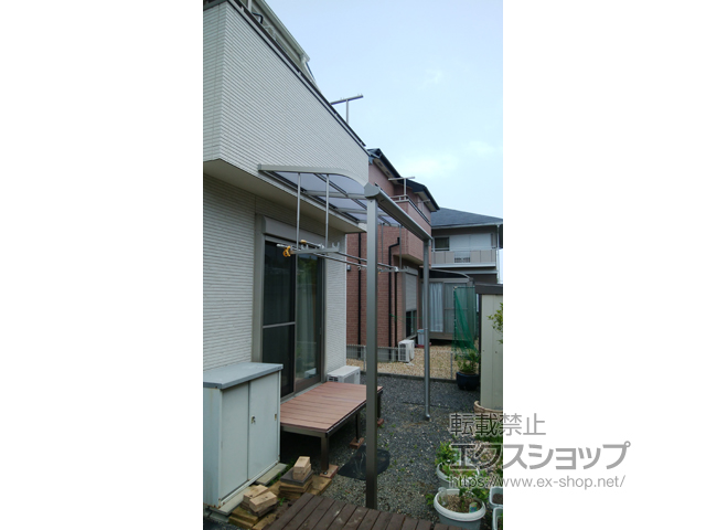 三重県四日市市ののテラス屋根 ソラリア R型 テラスタイプ 単体 積雪〜20cm対応 施工例