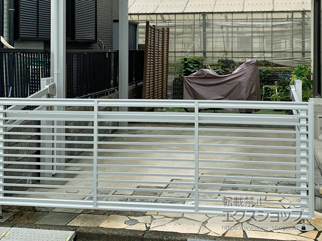 東京都江戸川区ののカーゲート オーバードアS1型 手動式 施工例