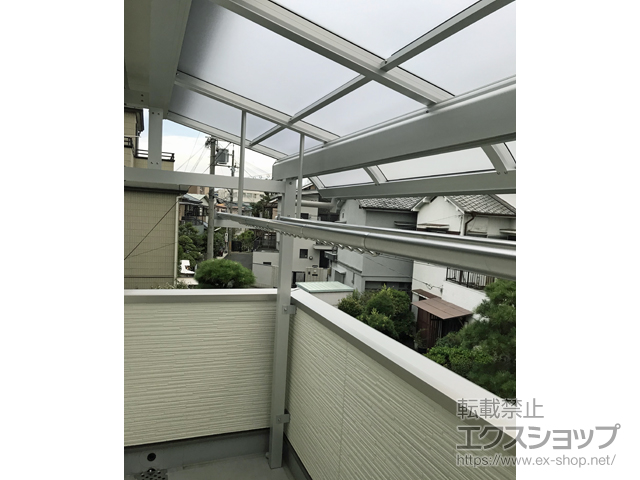 大阪府高石市ののバルコニー・ベランダ屋根 ソラリア R型 屋根タイプ 単体 積雪〜20cm対応 施工例