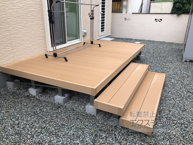 兵庫県川西市ののウッドデッキ リウッドデッキ 200＋リウッドデッキ 200 段床セット 正面タイプ（2段） 施工例