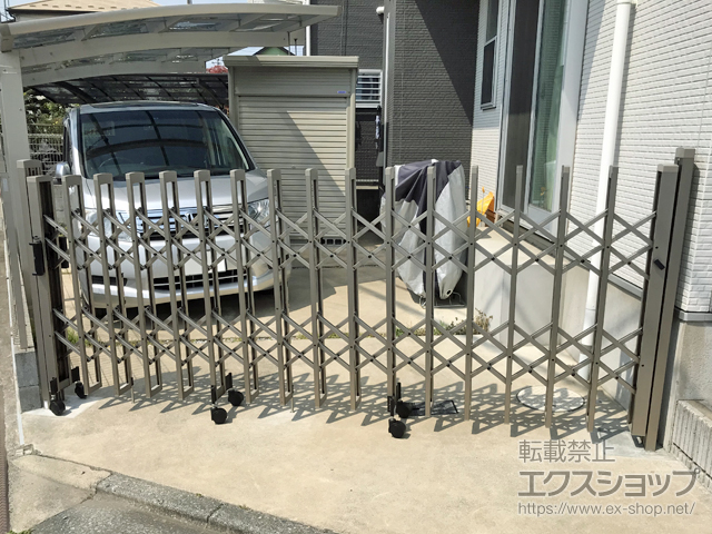 埼玉県所沢市ののカーゲート トリップゲートII S型 傾斜地対応 ノンレール 片開き 31Ｓ 施工例