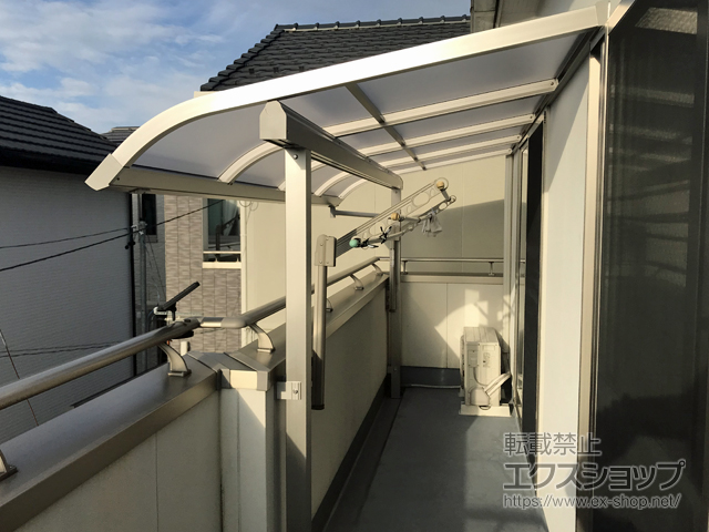 愛知県北名古屋市ののバルコニー・ベランダ屋根 ソラリア R型 屋根タイプ 単体 積雪〜20cm対応 施工例
