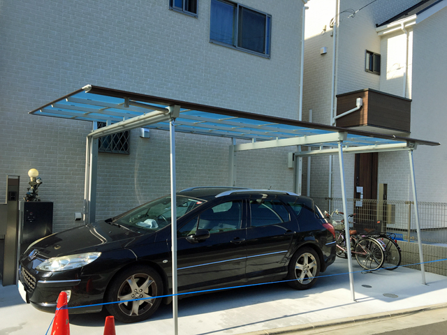 東京都東村山市ののカーポート ニューマイリッシュ 延長 逆勾配 前下がり マテリアルカラー 積雪〜20cm対応 施工例