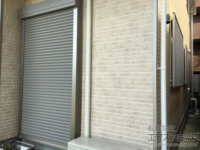 京都府京都市のLIXIL リクシル（トステム）の面格子・窓格子 アルミ面格子 縦格子 施工例