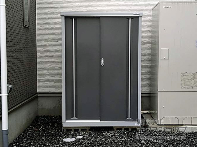 広島県廿日市市のの物置・屋外倉庫 シンプリー 一般型 1100×755×1603 MJX-117D-P-PG 施工例