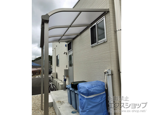 三重県四日市市ののテラス屋根 ソラリア R型 テラスタイプ 単体 積雪〜20cm対応 施工例