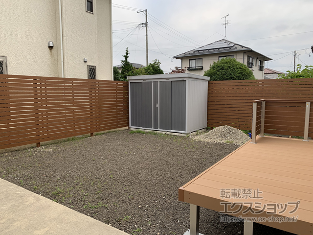 福島県伊達市ののフェンス・柵 ルシアスフェンスH02型 横板格子 木調カラー 自立建て用(パネル2段) 施工例