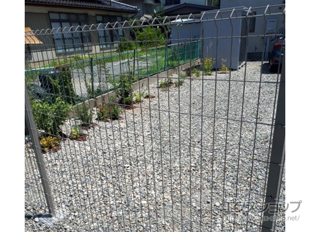 長野県長野市ののフェンス・柵 イーネットフェンス1F型 高尺タイプ 自由柱タイプ 施工例