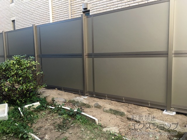 大阪府交野市ののフェンス・柵 防音フェンス すやや R1型 遮音パネル 2段自在柱 施工例