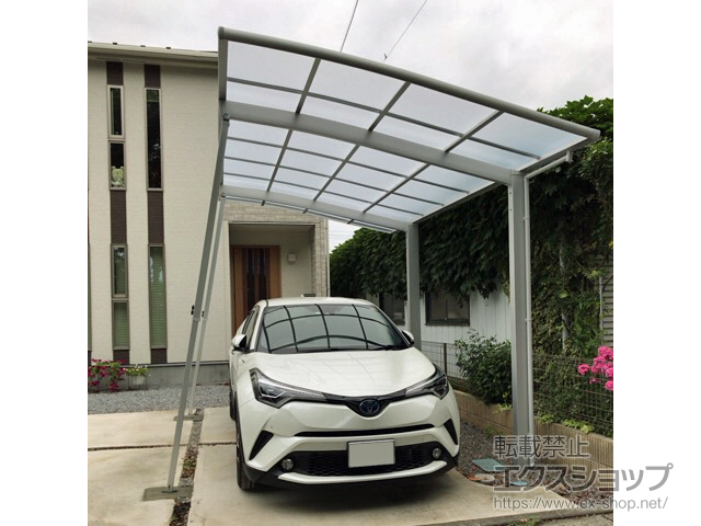 茨城県筑西市ののカーポート ネスカR (ラウンドスタイル) 積雪〜20cm対応 施工例