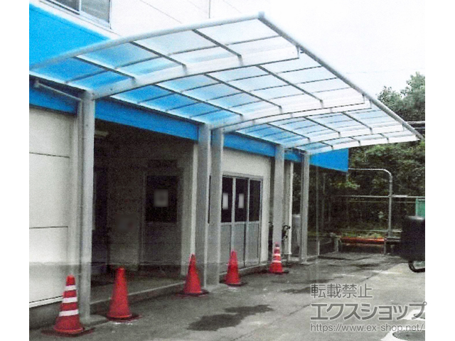 茨城県小美玉市ののカーポート レイナポートグラン 縦連棟+ハーフセット　積雪〜20cm対応 施工例