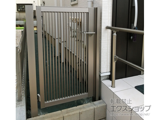 神奈川県川崎市のの門扉 プレスタ門扉 2型 細たて桟 片開き 柱使用 施工例