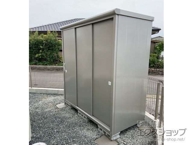 大分県豊後高田市のの物置・屋外倉庫 エスモ 一般型 1950×900×1959（ESE-1909A） ESE-1909A-SS 施工例