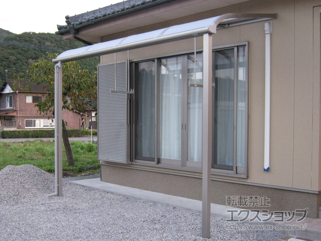 大分県宇佐市ののテラス屋根 ソラリア R型 テラスタイプ 単体 積雪〜20cm対応 施工例