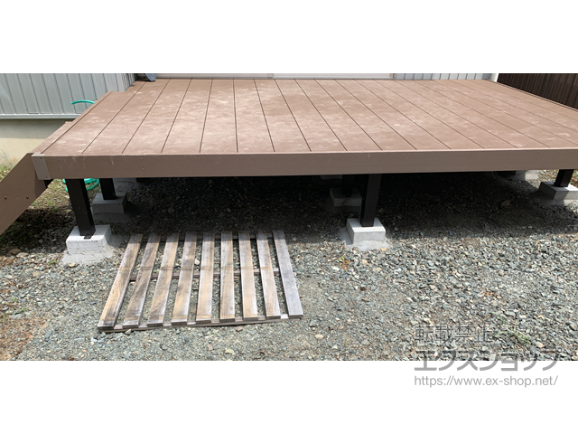 愛知県豊川市ののウッドデッキ リウッドデッキ 200 施工例