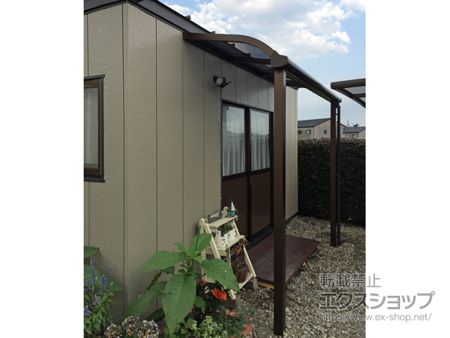 群馬県安中市ののテラス屋根 プレシオステラスII R型 テラスタイプ 単体 積雪〜20cm対応 施工例