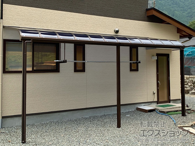 岐阜県下呂市ののテラス屋根 プレシオステラスII R型 1500 テラスタイプ 連棟　積雪〜50cm対応 施工例
