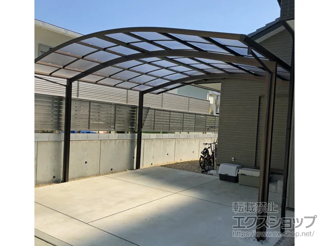 京都府木津川市のYKKAPのカーポート レイナツインポートグラン　積雪～20cm対応 施工例