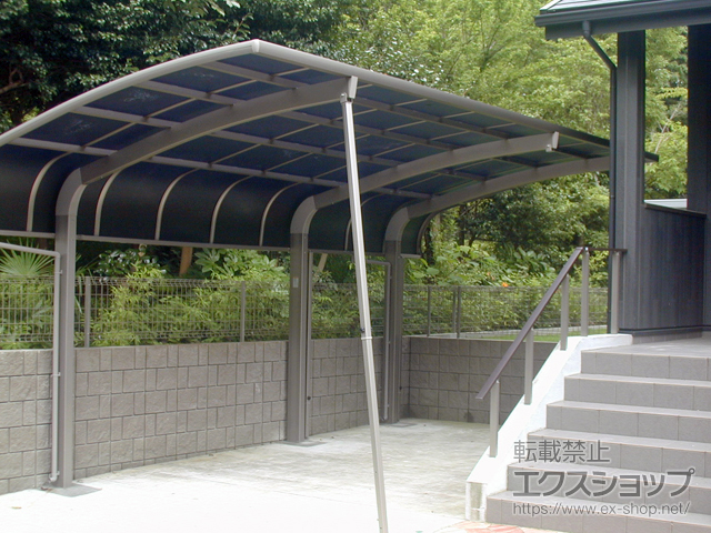 神奈川県横浜市のLIXIL リクシル（トステム）のカーポート テールポートシグマIII 延長 積雪〜20cm対応 施工例
