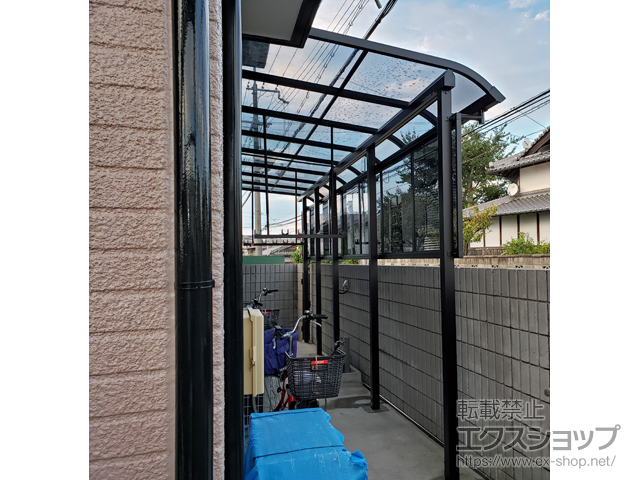 大阪府堺市ののテラス屋根 ソラリア R型 テラスタイプ 連棟 積雪〜20cm対応 施工例