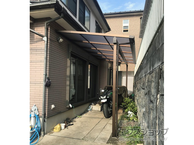 神奈川県横浜市ののテラス屋根 ソラリア F型 テラスタイプ 単体 積雪〜20cm対応 施工例