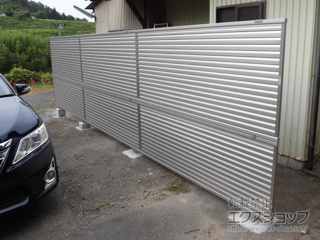 福島県郡山市ののフェンス・柵 ミエーネフェンス　目隠しルーバータイプ　2段支柱　自立建て用 施工例