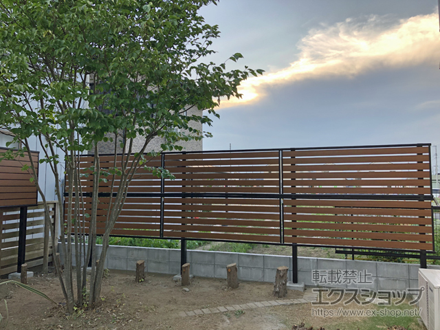 埼玉県久喜市ののフェンス・柵 モクアルフェンス 横板タイプ 2段支柱 自立建て用（パネル2段） 施工例