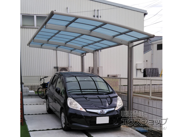 埼玉県上尾市ののカーポート レイナポートグラン 延長　積雪〜20cm対応 施工例