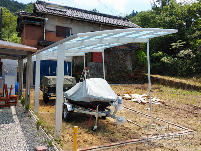 広島県東広島市ののカーポート レイナポートグラン 縦連棟　積雪〜20cm対応 施工例