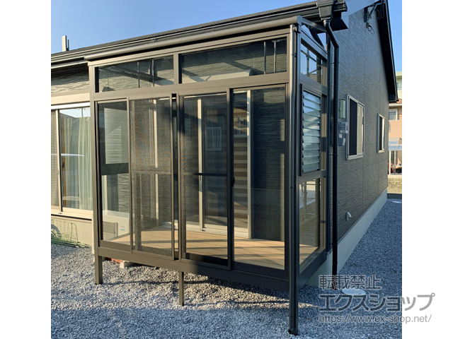 宮崎県宮崎市ののテラス囲い・サンルーム サニージュ F型 床納まり ランマ付 積雪〜20cm対応 施工例