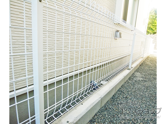 兵庫県神戸市ののフェンス・柵 メッシュフェンスG10-R　自由柱方式 施工例