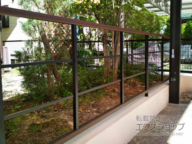 愛知県名古屋市ののフェンス・柵 ルシアスフェンスH05型 横格子 木調カラー 自由柱施工 施工例