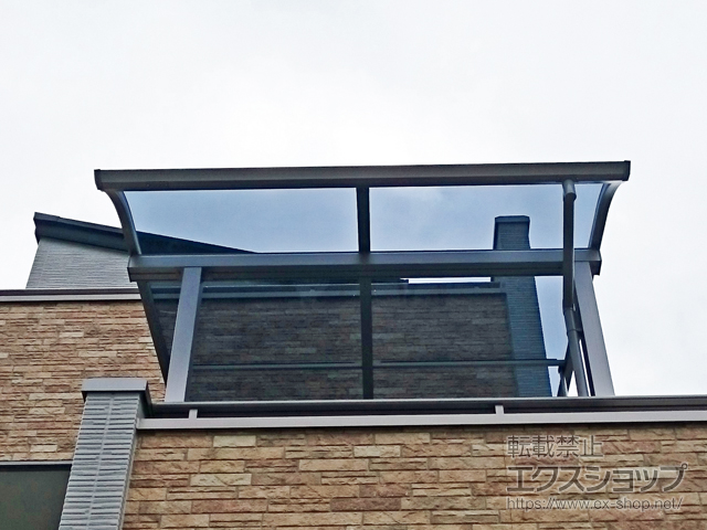 兵庫県伊丹市ののバルコニー・ベランダ屋根 ソラリア R型 屋根タイプ 単体 積雪〜20cm対応 施工例