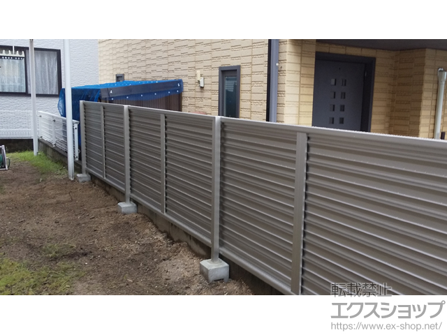 広島県広島市ののフェンス・柵 ミエーネフェンス 目隠しルーバータイプ　自由柱施工 施工例