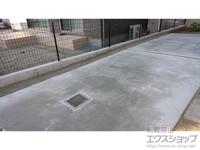 山梨県笛吹市ののフェンス・柵 イーネットフェンス1F型　自由柱タイプ 施工例